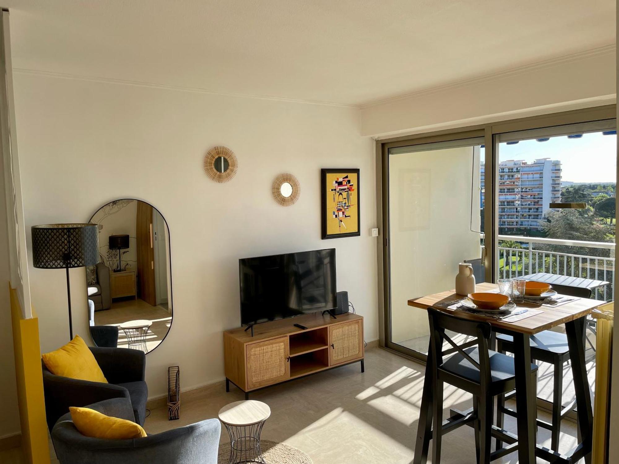 Studio Avec Vue Sur Marina Et Mer - 2 Adultes Et 1 Enfant Maximum Mandelieu Eksteriør billede